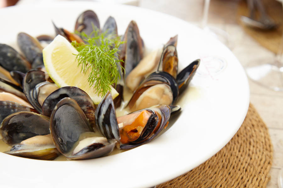 Fresh mussels in a restaurant