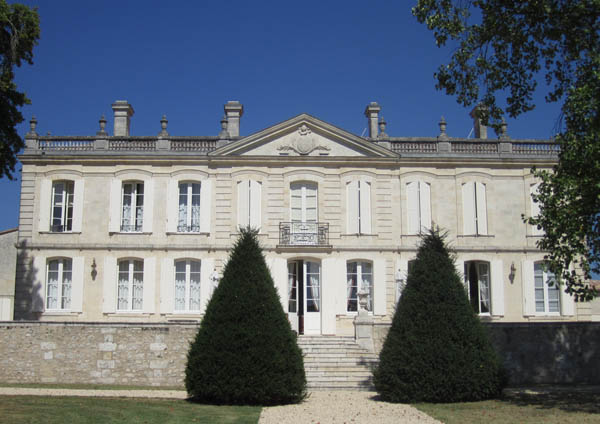 Chateau la Dauphine in Bordeaux beautifully renovated