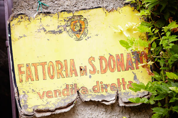 An old sign at Fattoria San Donato near San Gimignano