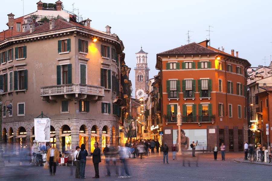 Piazza Bra and a shopping street in Verona