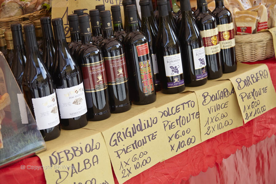 Wine from all over Italy on a market in Florence