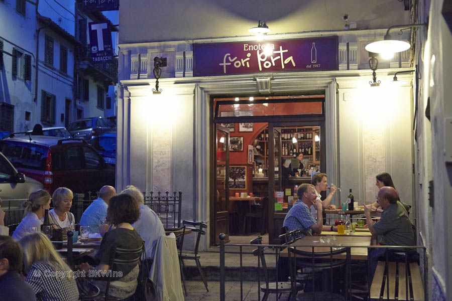 A wine bar and restaurant in Florence