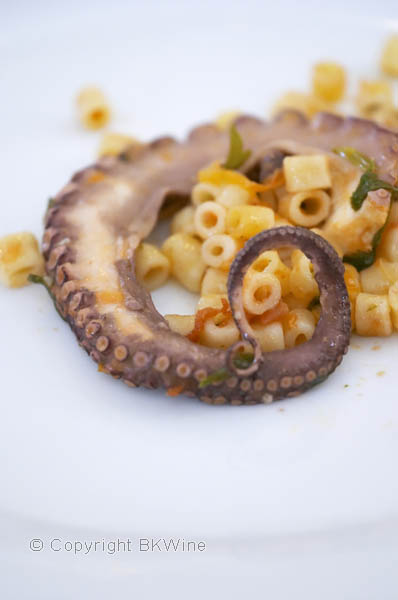 Octopus and pasta