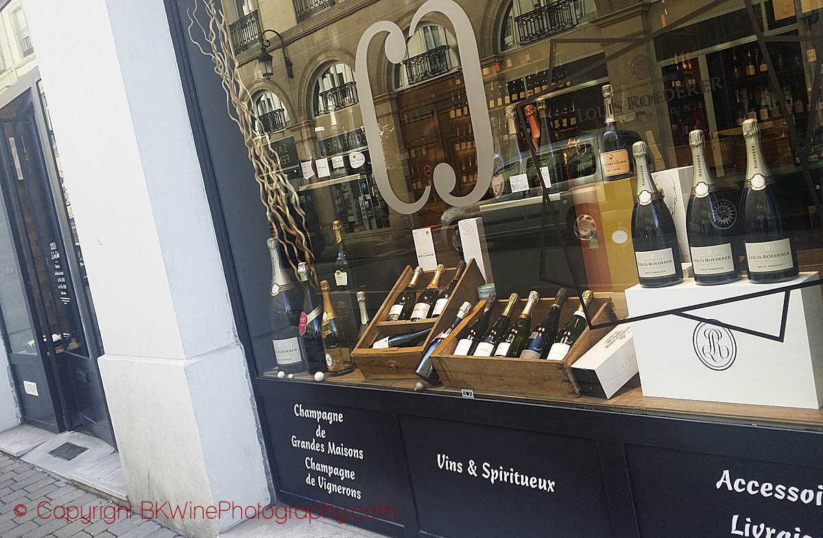 Cave Colbert wine shop in Reims