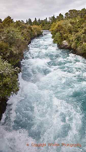 The incredible Huka Falls, 220.000 litres/second