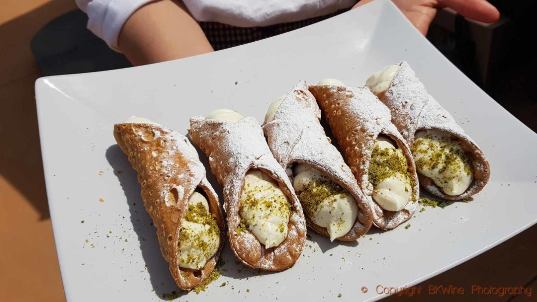 You must not refuse when someone tempts you with cannolo on Sicily